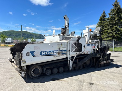 2011 Roadtec RP195 Track Asphalt Paver