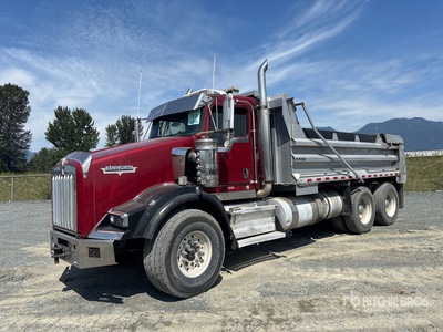 2009 Kenworth T800 6x4 Autocarro ribaltabile 2 assi