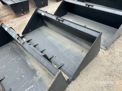 72 in General Purpose w/Teeth Skid Steer Bucket