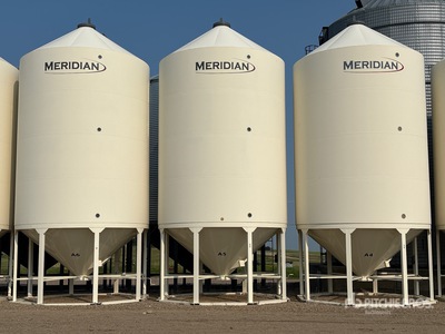 Meridian 1620S D5 +/- 4100 bu Smooth Wall Hopper صومعة الحبوب