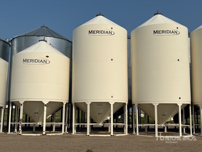 Meridian 1620S D5 +/- 4100 bu Smooth Wall Hopper صومعة الحبوب