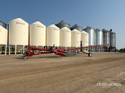 2021 Farm King 14-105 14 in x 105 ft Swing Vis sans fin à grain