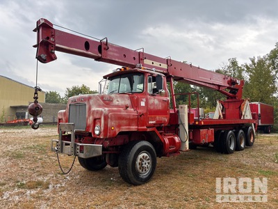 Simon TC-4485 22 ton Straight Boom on 1988 Mack DMM6856S 8x6 Crane Truck