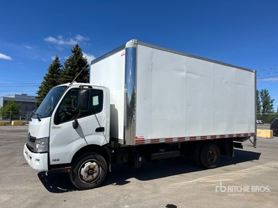 2020 Hino 195 4x2 شاحنة فان