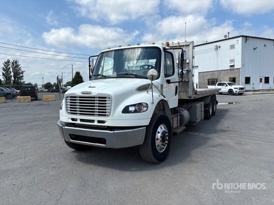 2019 Freightliner M2106 6x4 Camión rodante