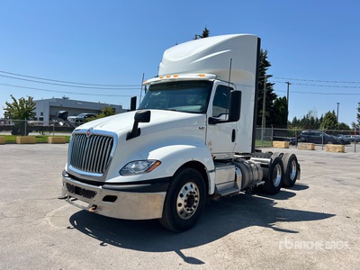 2021 International LT625 6x4 Cabeza Tractora Cabina Corta