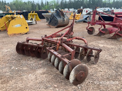 Massey Ferguson 25 7 ft 3-Point Tandem Disco