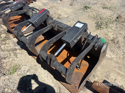 Bobcat 62 in General Purpose Skid Steer Grapple Bucket