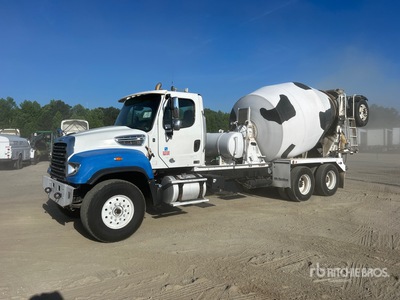 2016 Freightliner 114 SD 8x4 Mixer Truck
