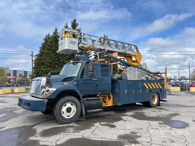 Robert Hydraulique RH44T 36 ft on 2010 International 7400 4x2 Cable Placer Bucket Truck