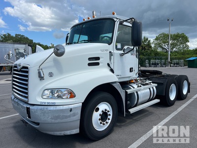 2005 Mack CXN613 6x4 Tracteur routier