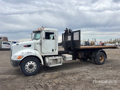 2008 Peterbilt 335 4x2 Hooklift Truck