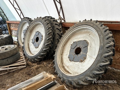 Quantity of (4) Kleber 9.5 R48 を見 Tires - Fits Willmar 745
