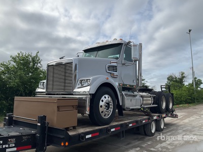 2013 Freightliner Day Cab Truck Tractor