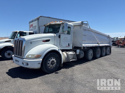 2012 Peterbilt 386 10x4 Tri/A-kiepwagen (Inoperable)
