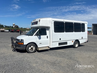 2013 Chevrolet Express 16 Passenger Van