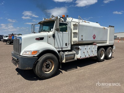 2009 Peterbilt 340 3200 gal 6x4 燃料および潤滑油トラック