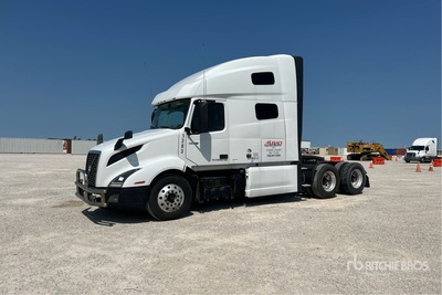 2020 Volvo VNL760 6x4 Tracteur routier couchette