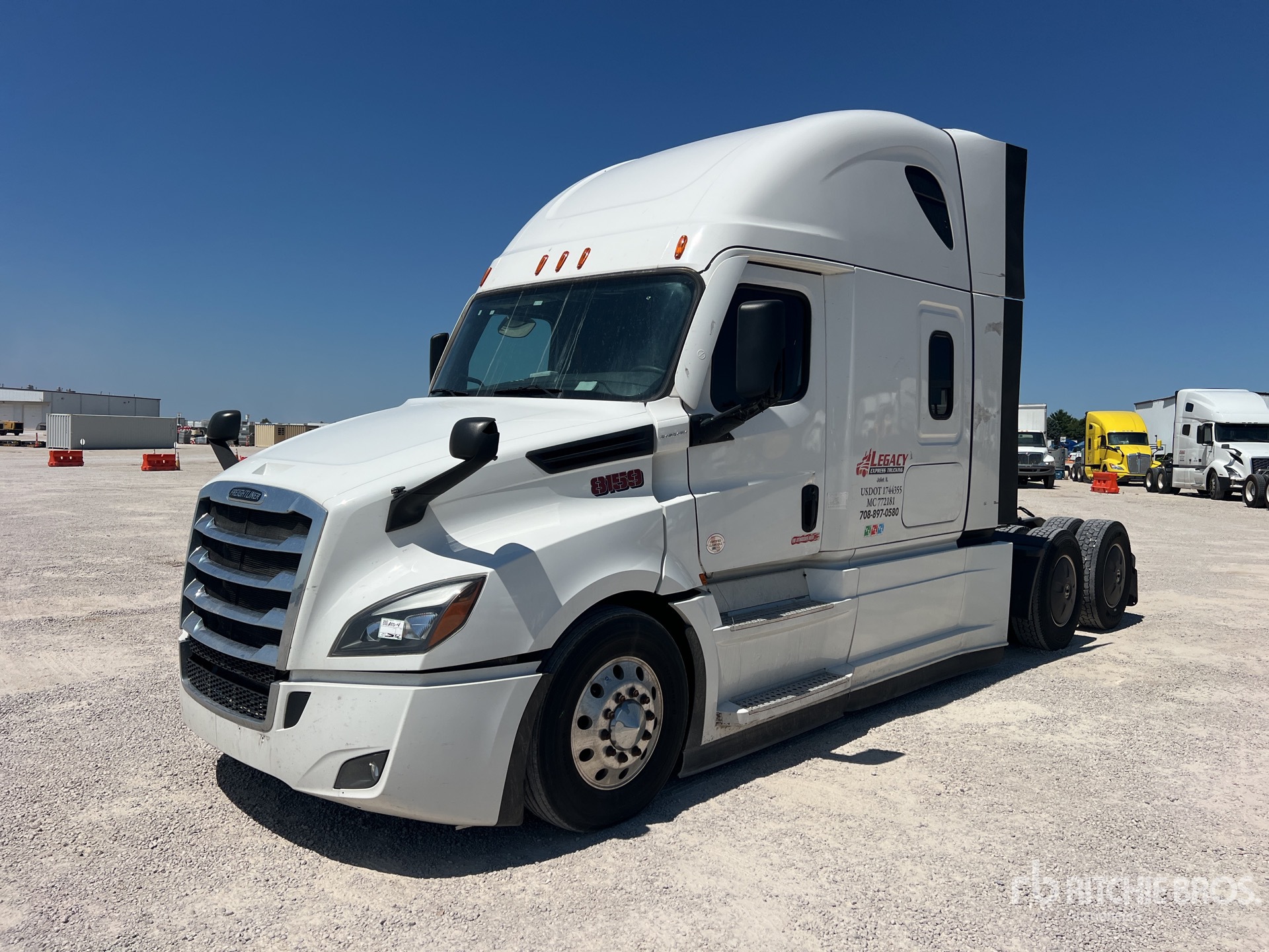 2022 Freightliner Cascadia 126 6x4 T/A Sleeper Truck Tractor