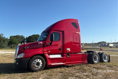 2017 Freightliner Cascadia 125 6x4 T/A Sleeper Truck Tractor