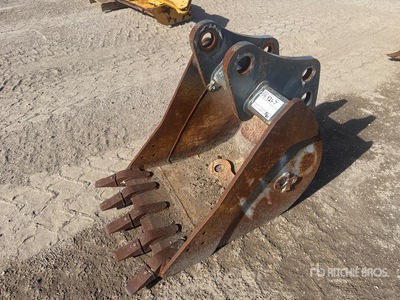 Paladin 24 in Digging Cazo trasero para retroexcavadora - Fits John Deere 410L
