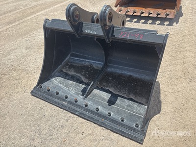 JRB 60 in Cleanup Excavator Bucket - Fits John Deere 470, 510P