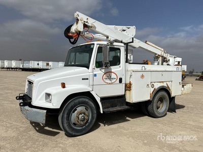 2000 Freightliner Flatbed Truck