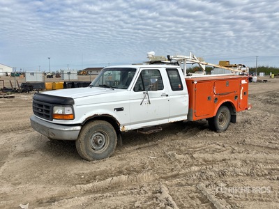 1996 Ford F-250 XL 4x4 Extended Cab Service Truck (Inoperable)