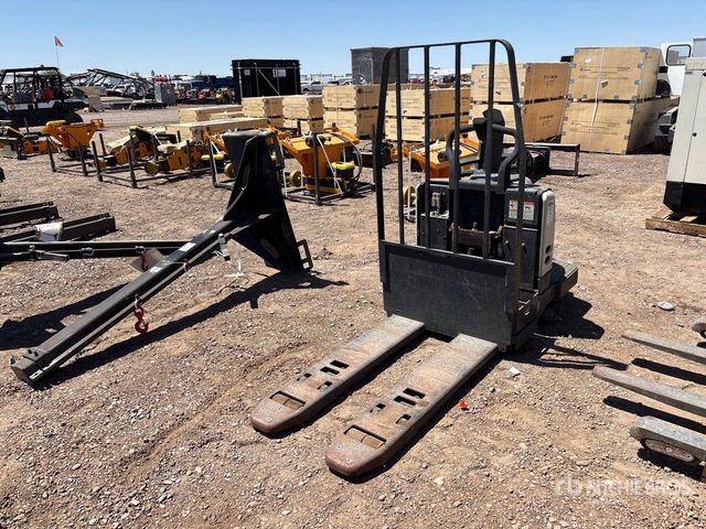 2004 Crown PE4000-60 6000 lb Electric Pallet Jack