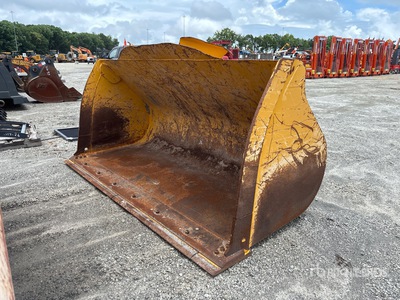 John Deere 106 in 3.5 cyd Q/C Bucket