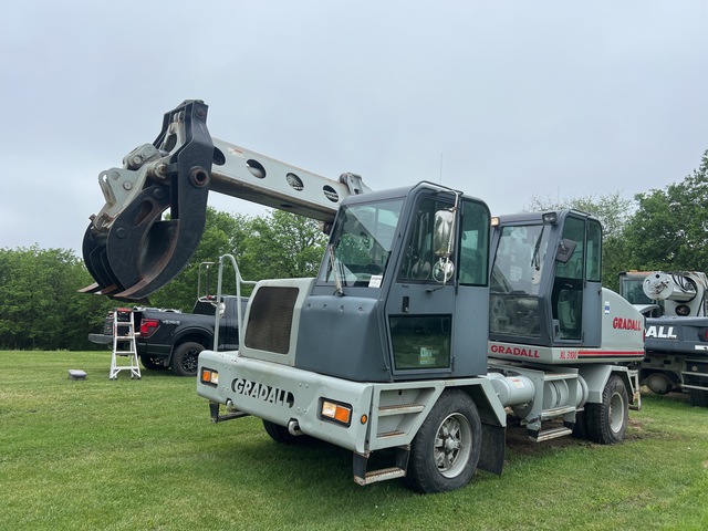 2001 Gradall XL3100 4x2 Highway Wheeled Excavator
