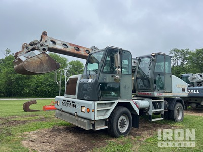 Gradall XL3100 4x4 Highway Wheeled Excavator