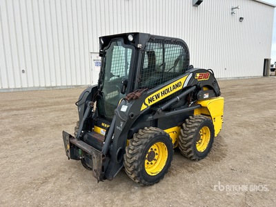 2011 New Holland L218 Chargeuse à direction à glissement