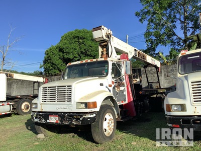 1999 International 4000 S 4x2 Boom Truck (Inoperable)