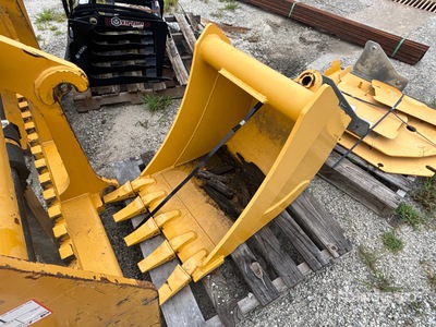 John Deere Digging Backhoe Rear Bucket