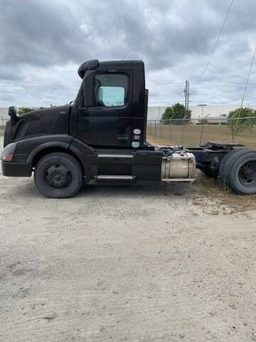 2016 Volvo VNL S/A Day Cab Truck Tractor (Inoperable)
