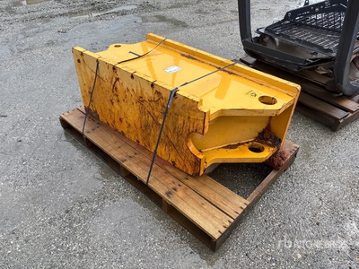 John Deere AT363681 Push Block