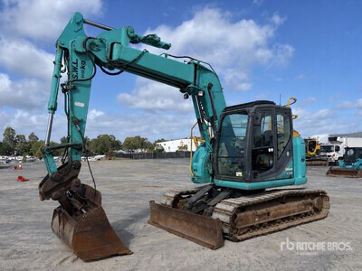 2015 Kobelco SK135SR-3 Escavatore cingolato