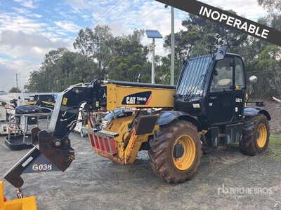 2014 Cat TH414C GC を見 Telehandler (Inoperable)