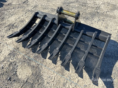 2026 Warrior 1200 mm Q/C Rastrillo para excavadora - Fits 8 Ton (Unused)
