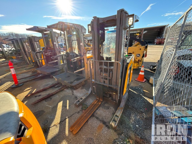 2018 Jungheinrich ETR230 3000 lb Electric Forklift