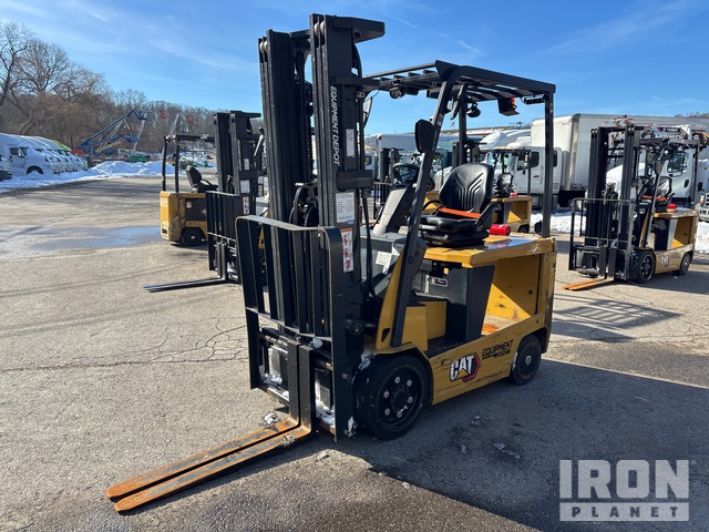 2021 Cat EC25EN2 4100 lb Electric Forklift
