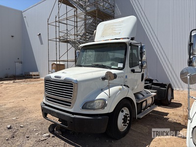 2014 Freightliner M2112 4x2 S/A Day Cab Truck Tractor