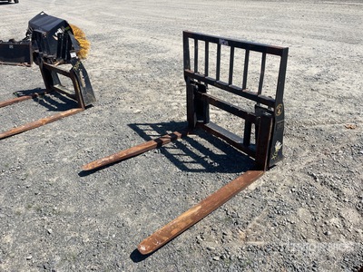 Construction Attachments 48 in Forche per mini pala