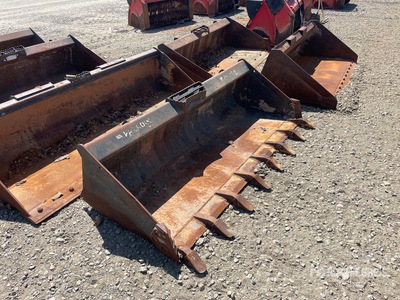 72 in General Purpose Skid Steer Bucket