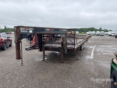 1998 Trailmobile Namc 26 ft T/A Utility Trailer