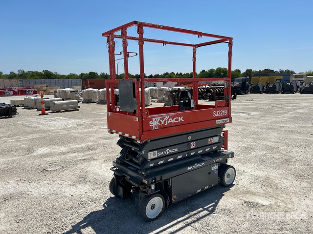 2022 Skyjack SJ3219 Electric Scissor Lift