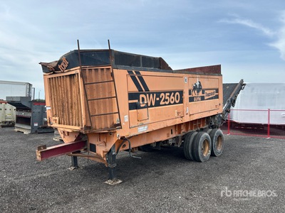 2004 Doppstadt DW-2560 T/A Carrier Shredder