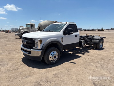 2019 Ford F-550 XL 4x4 Roll-Off Truck