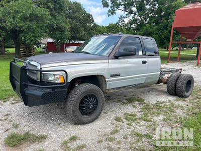 1997 Dodge Ram 3500 Laramie 4x4 Extended Cab Cab and Chassis